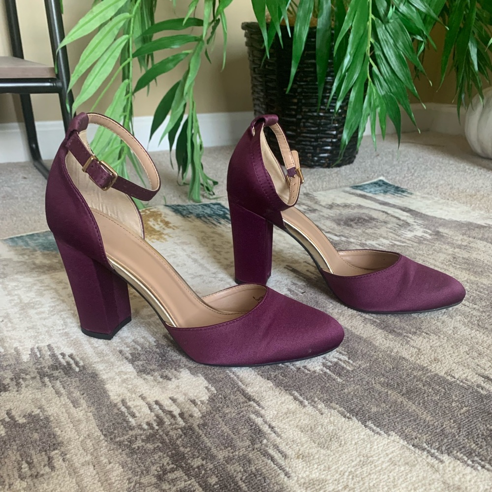 Plum faux silk heels | chunky heel